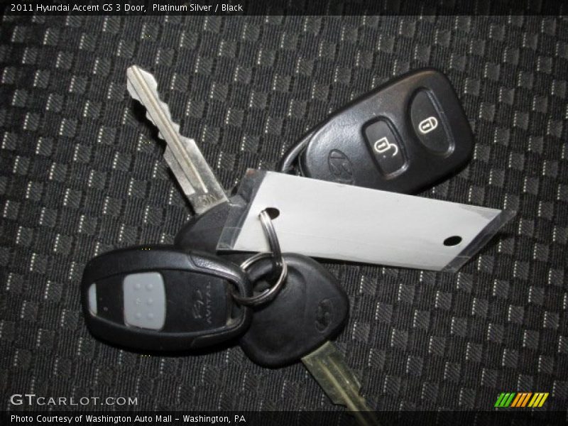 Platinum Silver / Black 2011 Hyundai Accent GS 3 Door