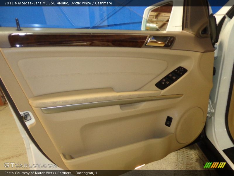 Arctic White / Cashmere 2011 Mercedes-Benz ML 350 4Matic