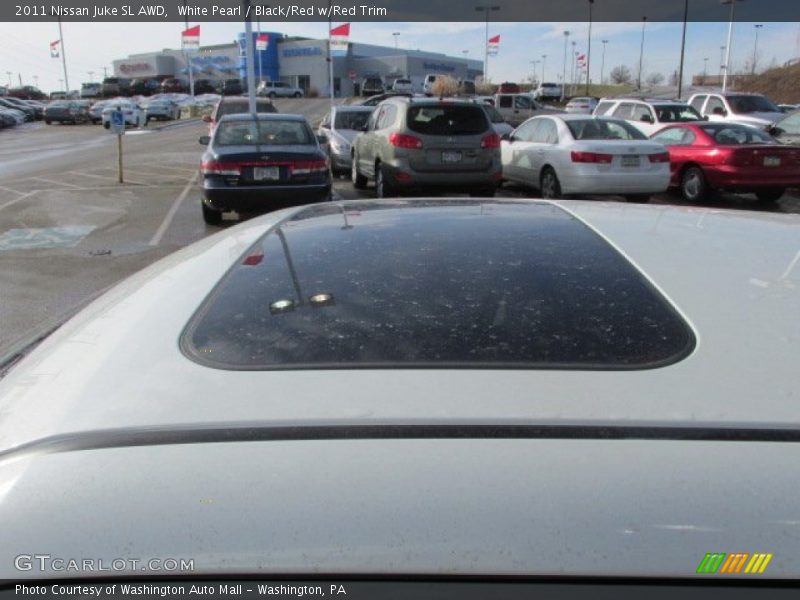 White Pearl / Black/Red w/Red Trim 2011 Nissan Juke SL AWD