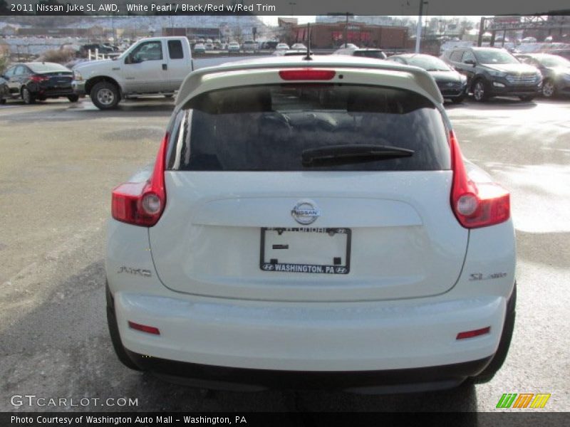 White Pearl / Black/Red w/Red Trim 2011 Nissan Juke SL AWD