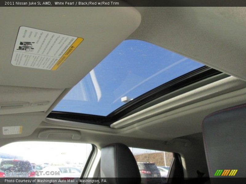 White Pearl / Black/Red w/Red Trim 2011 Nissan Juke SL AWD