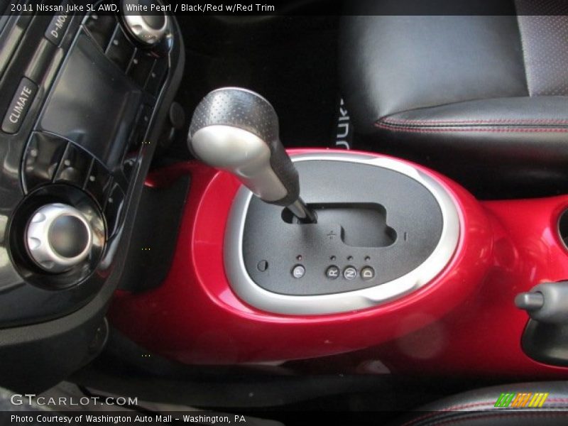 White Pearl / Black/Red w/Red Trim 2011 Nissan Juke SL AWD