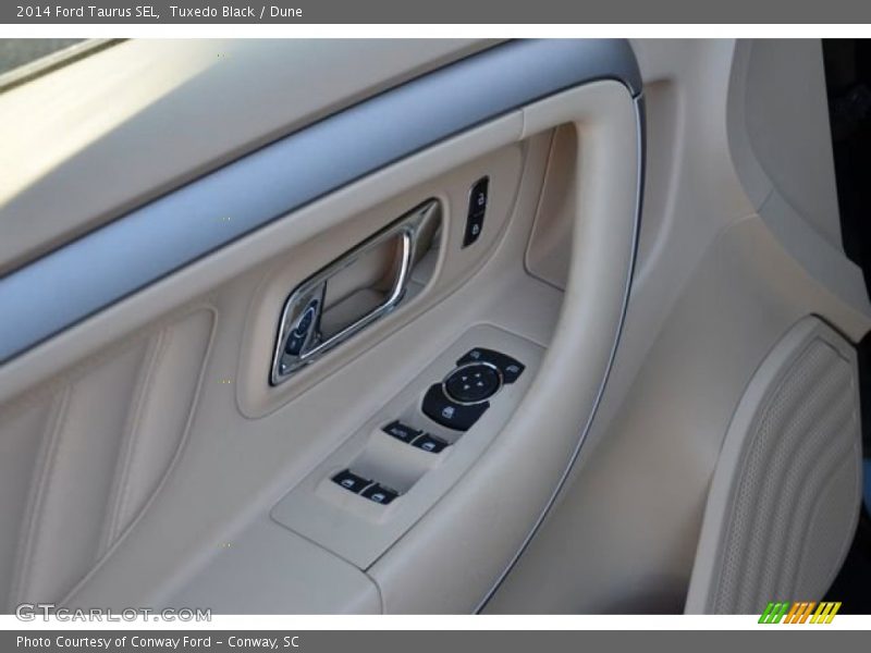 Tuxedo Black / Dune 2014 Ford Taurus SEL