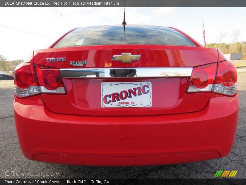 Red Hot / Jet Black/Medium Titanium 2014 Chevrolet Cruze LS