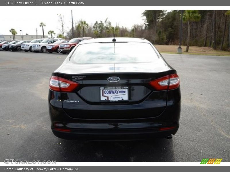 Tuxedo Black / Earth Gray 2014 Ford Fusion S