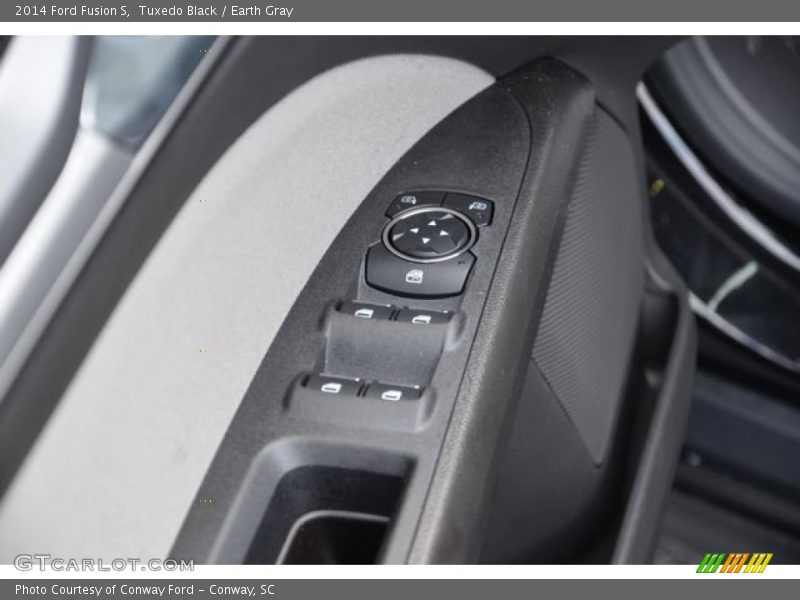 Tuxedo Black / Earth Gray 2014 Ford Fusion S