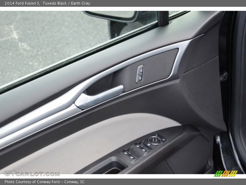 Tuxedo Black / Earth Gray 2014 Ford Fusion S