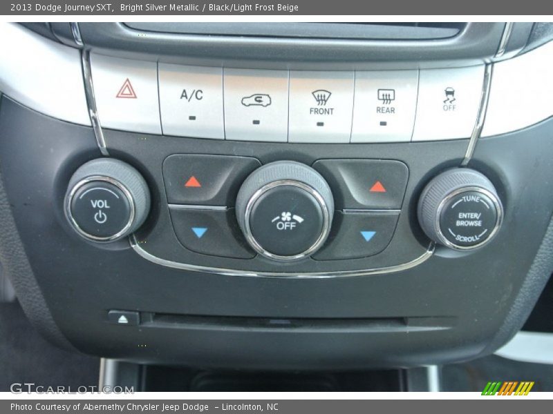 Bright Silver Metallic / Black/Light Frost Beige 2013 Dodge Journey SXT