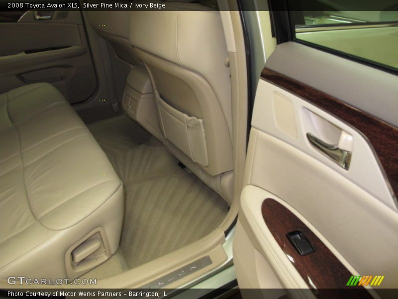 Silver Pine Mica / Ivory Beige 2008 Toyota Avalon XLS