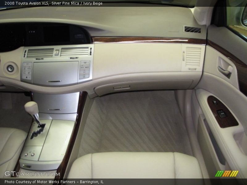Silver Pine Mica / Ivory Beige 2008 Toyota Avalon XLS