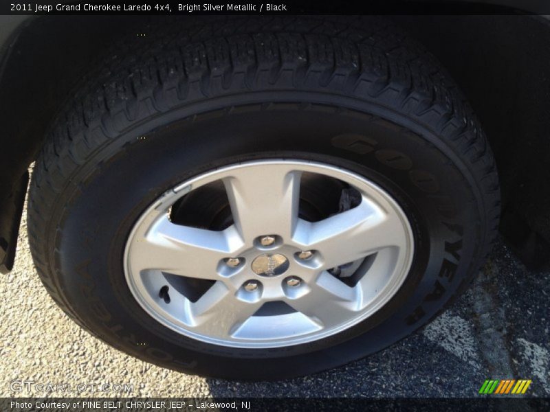 Bright Silver Metallic / Black 2011 Jeep Grand Cherokee Laredo 4x4
