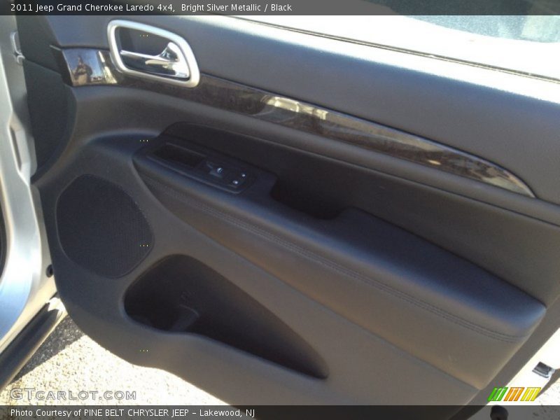 Bright Silver Metallic / Black 2011 Jeep Grand Cherokee Laredo 4x4