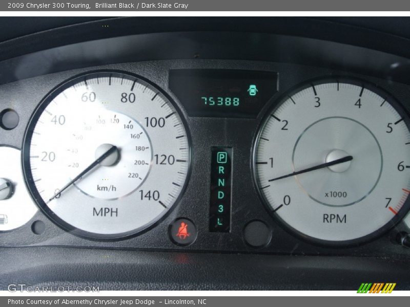 Brilliant Black / Dark Slate Gray 2009 Chrysler 300 Touring
