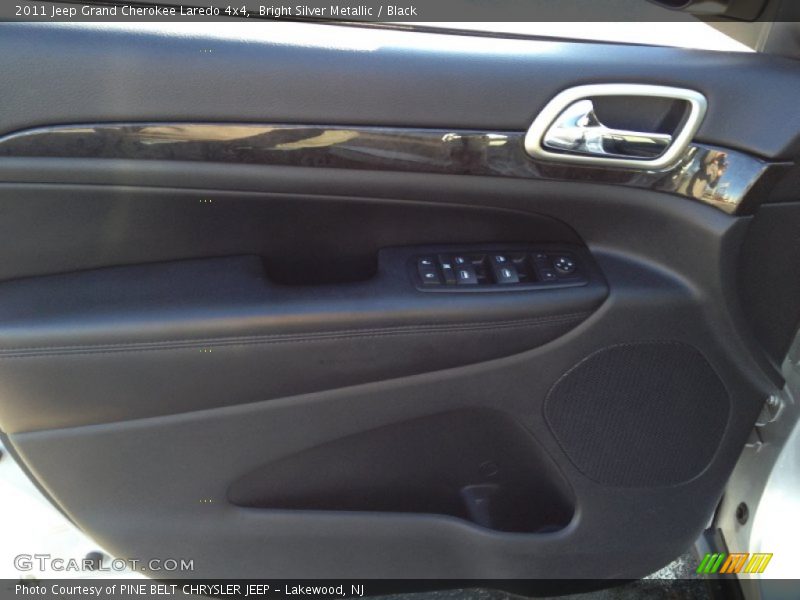 Bright Silver Metallic / Black 2011 Jeep Grand Cherokee Laredo 4x4