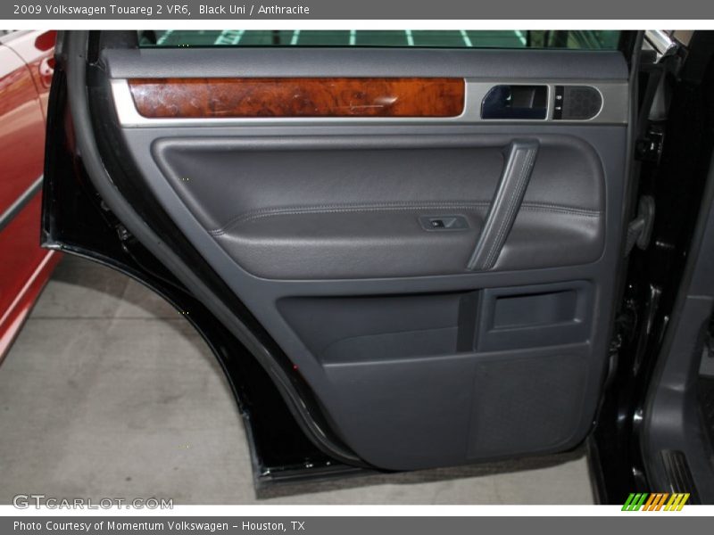 Black Uni / Anthracite 2009 Volkswagen Touareg 2 VR6