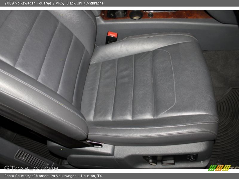 Black Uni / Anthracite 2009 Volkswagen Touareg 2 VR6