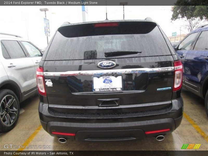 Tuxedo Black / Medium Light Stone 2014 Ford Explorer FWD