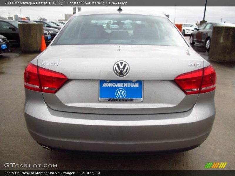 Tungsten Silver Metallic / Titan Black 2014 Volkswagen Passat 1.8T SE