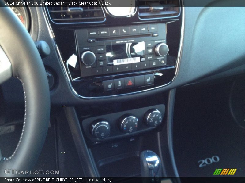 Black Clear Coat / Black 2014 Chrysler 200 Limited Sedan