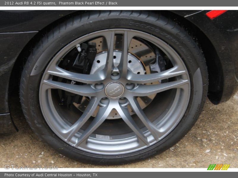 Phantom Black Pearl Effect / Black 2012 Audi R8 4.2 FSI quattro