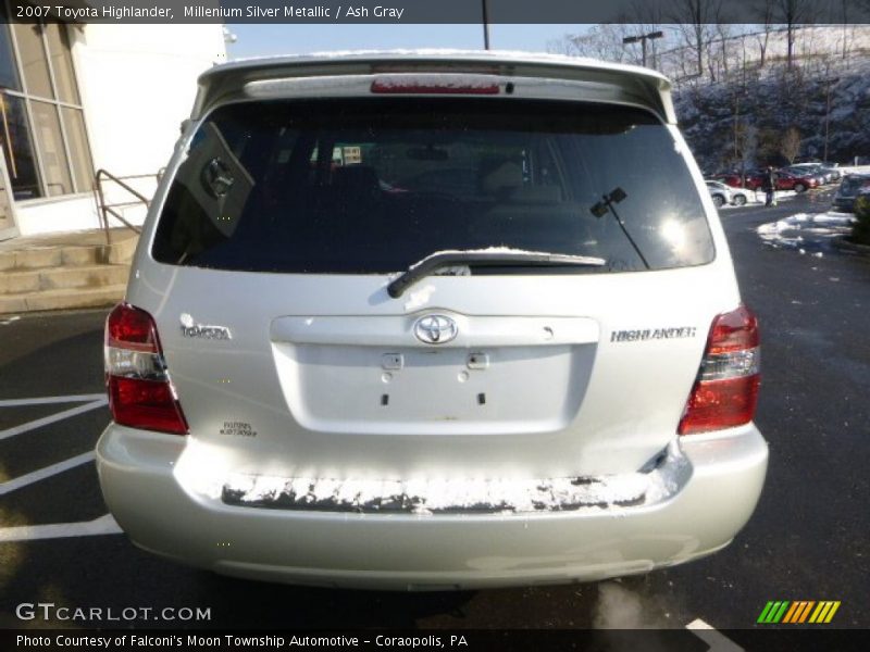 Millenium Silver Metallic / Ash Gray 2007 Toyota Highlander