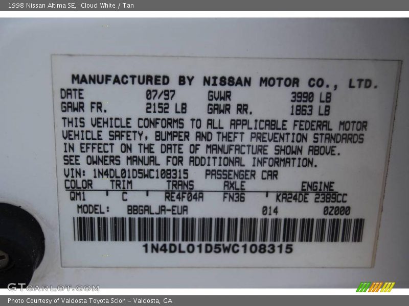 Cloud White / Tan 1998 Nissan Altima SE