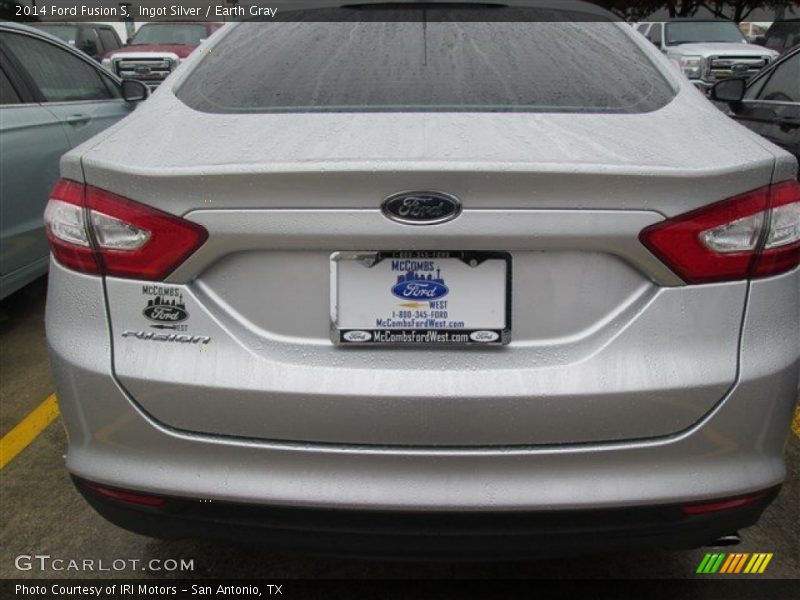 Ingot Silver / Earth Gray 2014 Ford Fusion S