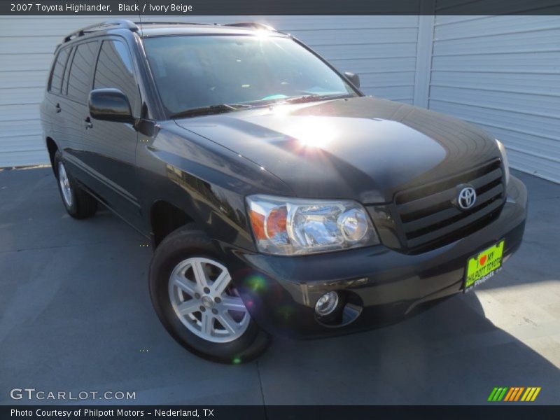 Black / Ivory Beige 2007 Toyota Highlander
