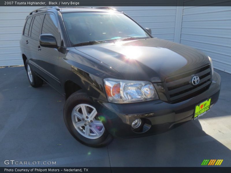Black / Ivory Beige 2007 Toyota Highlander