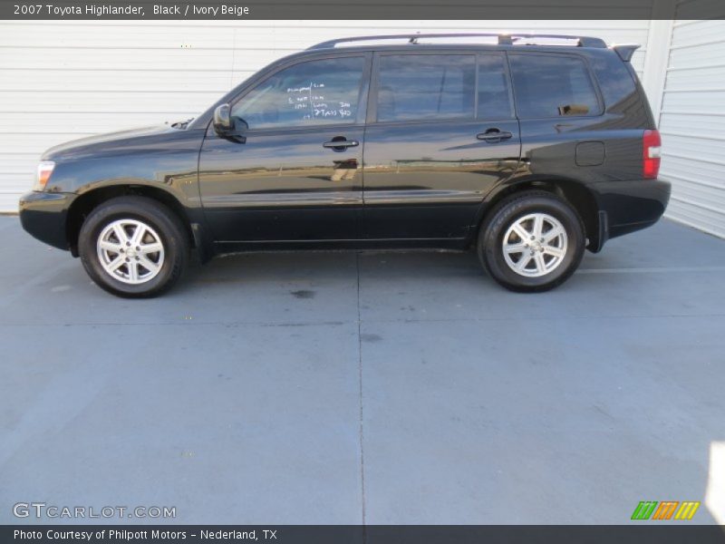 Black / Ivory Beige 2007 Toyota Highlander