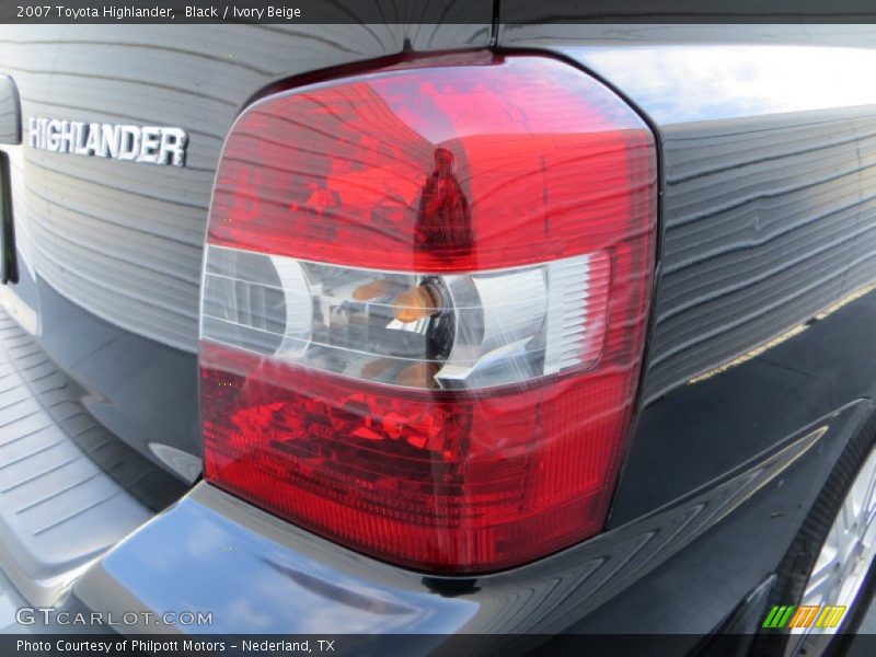 Black / Ivory Beige 2007 Toyota Highlander
