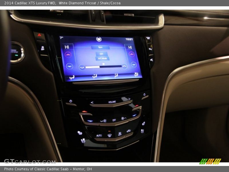 White Diamond Tricoat / Shale/Cocoa 2014 Cadillac XTS Luxury FWD