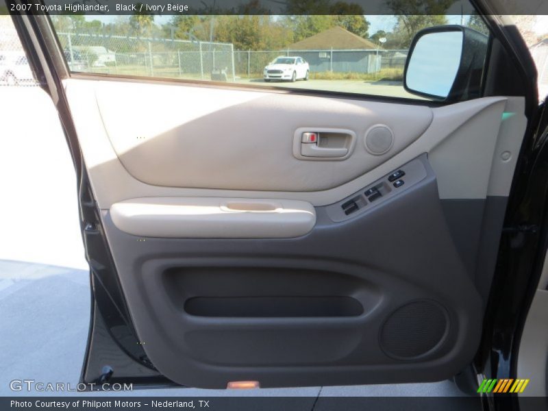 Black / Ivory Beige 2007 Toyota Highlander