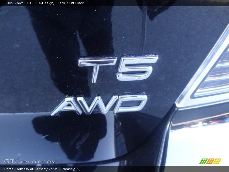 Black / Off Black 2009 Volvo S40 T5 R-Design