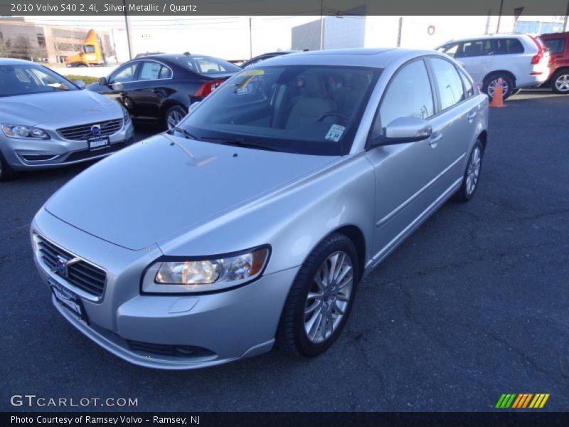 Silver Metallic / Quartz 2010 Volvo S40 2.4i