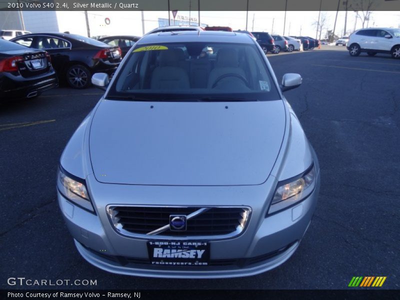 Silver Metallic / Quartz 2010 Volvo S40 2.4i