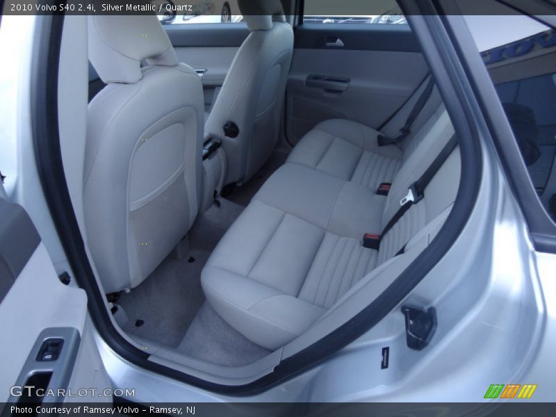 Rear Seat of 2010 S40 2.4i