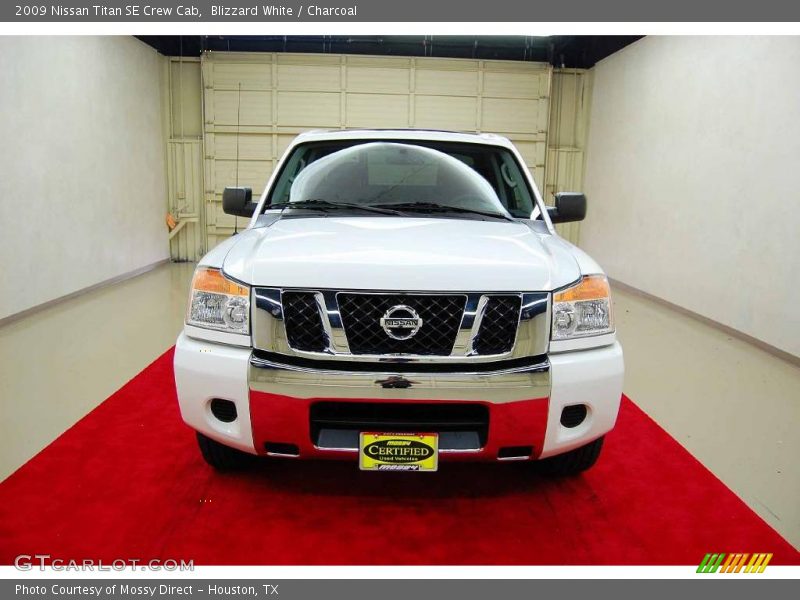 Blizzard White / Charcoal 2009 Nissan Titan SE Crew Cab