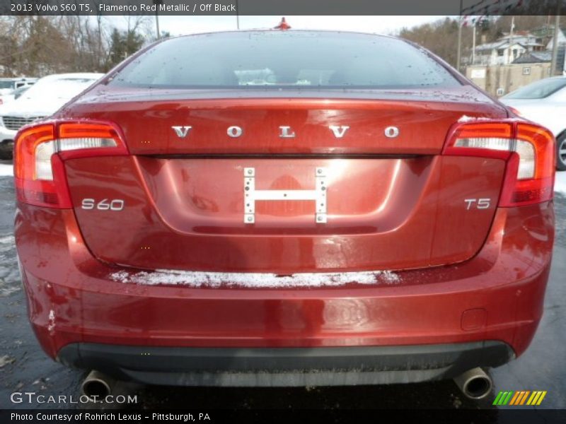 Flamenco Red Metallic / Off Black 2013 Volvo S60 T5