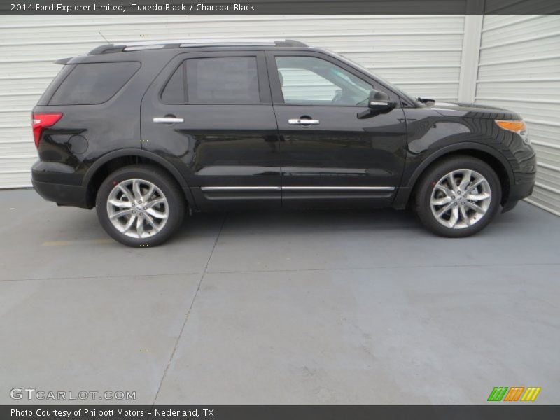 Tuxedo Black / Charcoal Black 2014 Ford Explorer Limited
