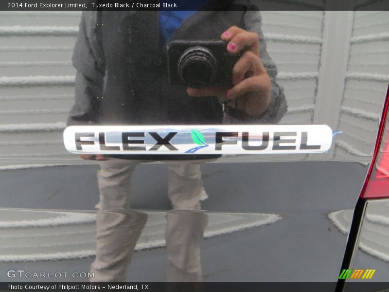 Tuxedo Black / Charcoal Black 2014 Ford Explorer Limited
