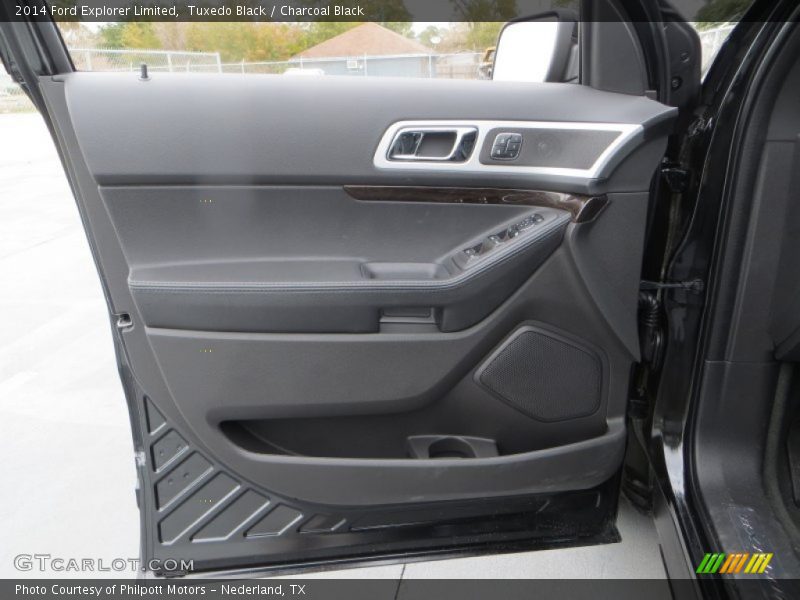 Tuxedo Black / Charcoal Black 2014 Ford Explorer Limited
