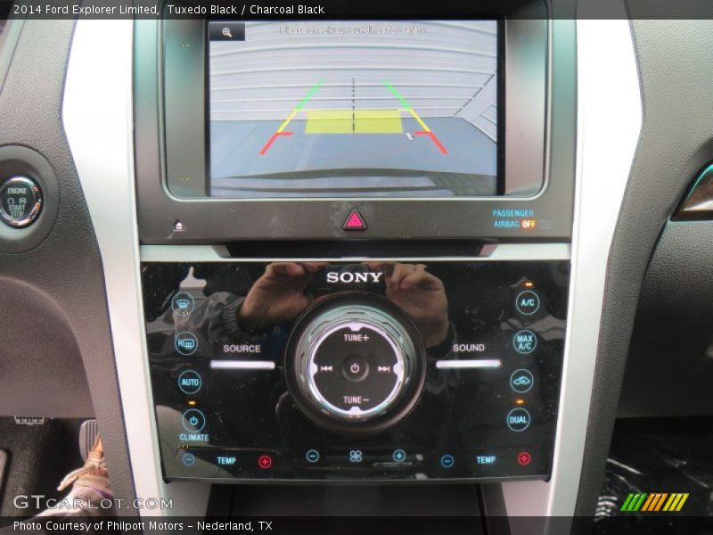 Tuxedo Black / Charcoal Black 2014 Ford Explorer Limited