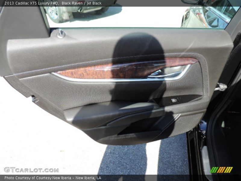Black Raven / Jet Black 2013 Cadillac XTS Luxury FWD