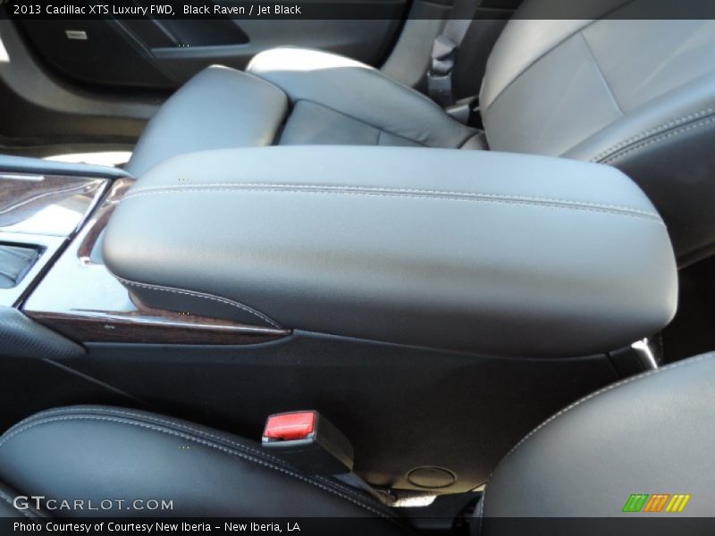 Black Raven / Jet Black 2013 Cadillac XTS Luxury FWD