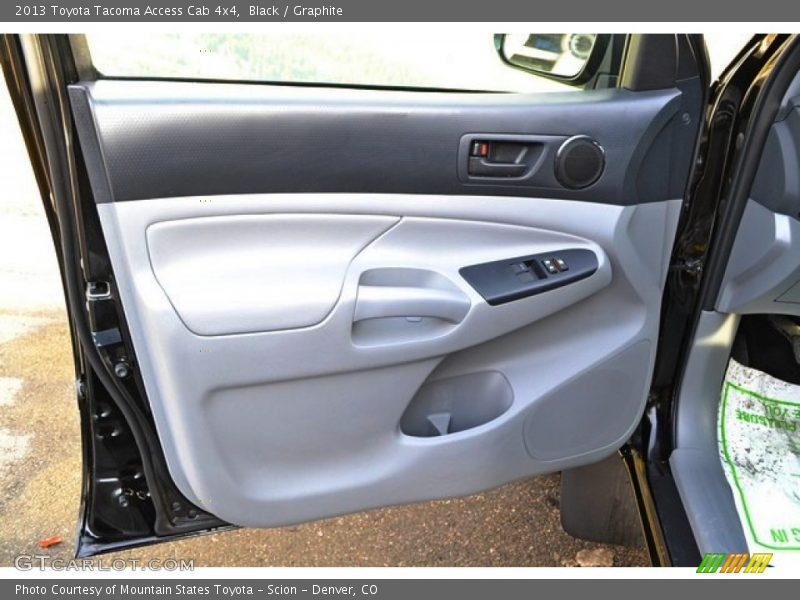 Black / Graphite 2013 Toyota Tacoma Access Cab 4x4