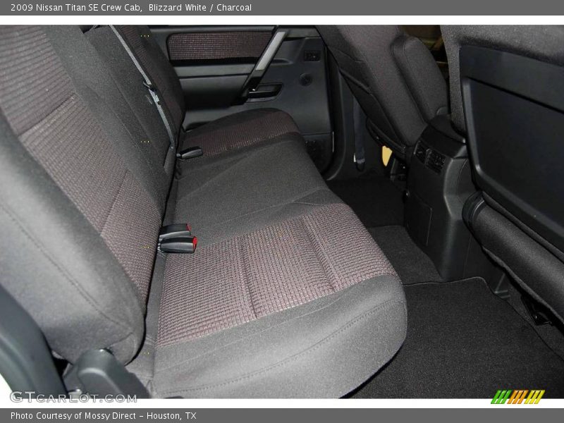 Blizzard White / Charcoal 2009 Nissan Titan SE Crew Cab