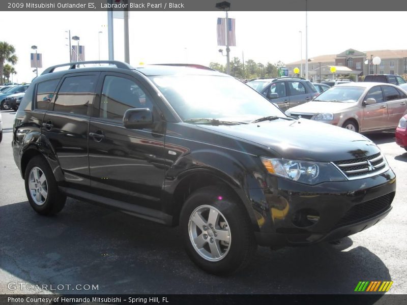Labrador Black Pearl / Black 2009 Mitsubishi Outlander ES