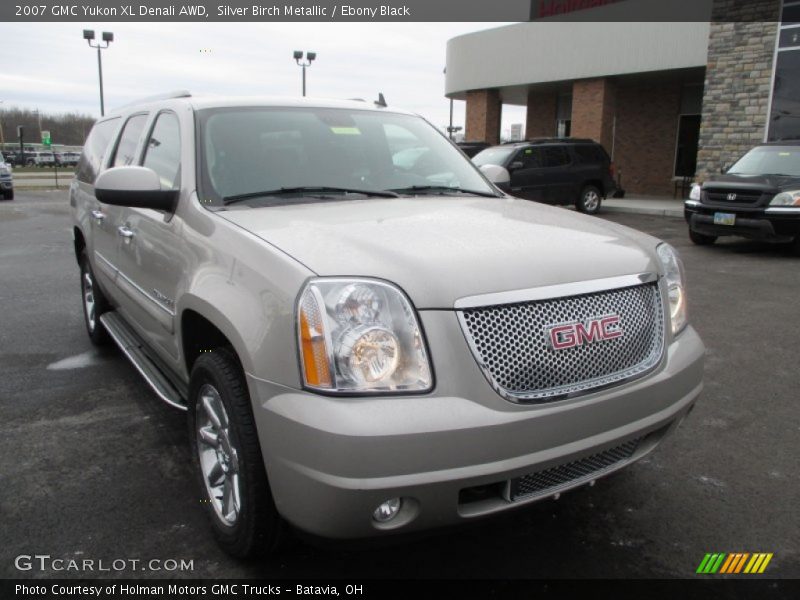Silver Birch Metallic / Ebony Black 2007 GMC Yukon XL Denali AWD