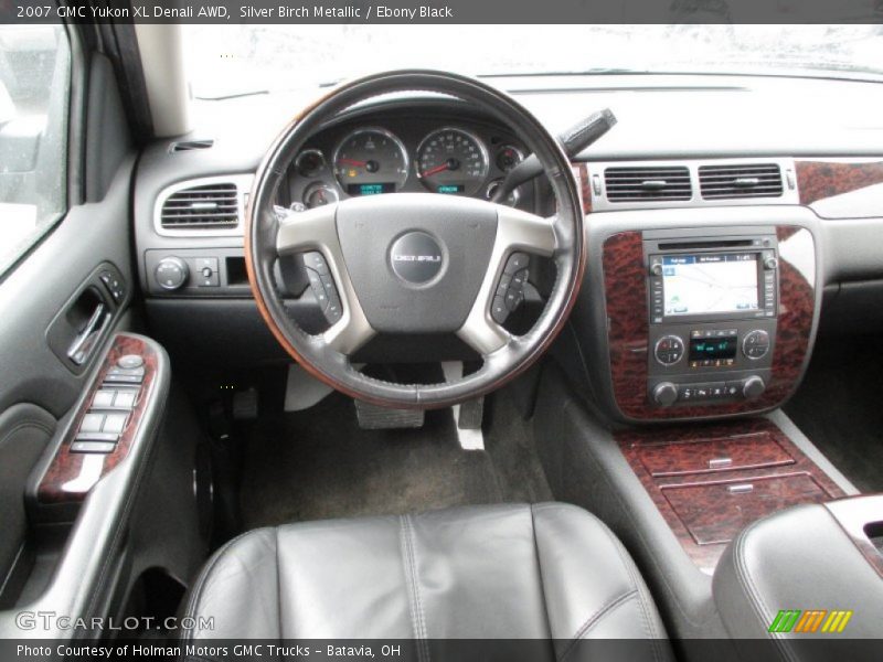 Silver Birch Metallic / Ebony Black 2007 GMC Yukon XL Denali AWD
